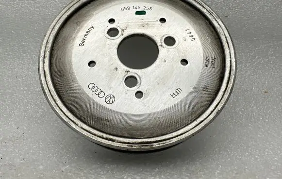 Volkswagen PASSAT B5.5 Power steering pump pulley 059145255