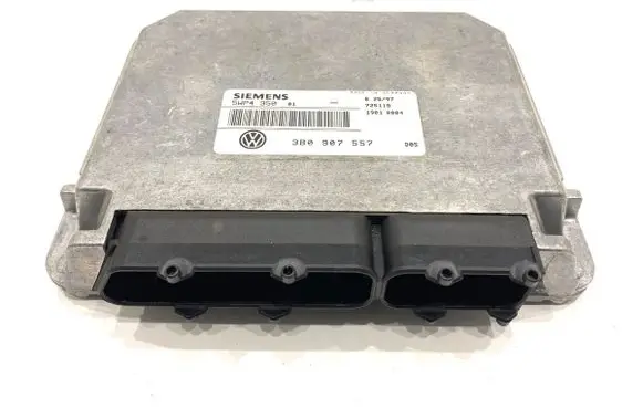 Volkswagen PASSAT B5 Engine control unit/module ECU 3B0907557
