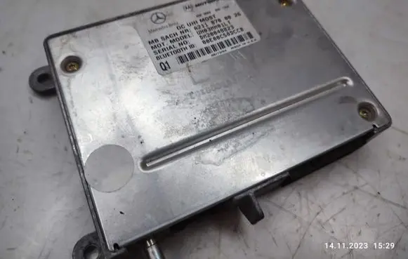 Mercedes-Benz E W211 Bluetooth control unit module A2118700026