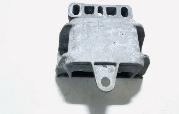 Volkswagen Golf IV Engine mount bracket 1j0199555