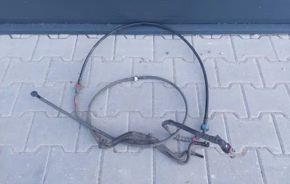 Volvo XC70 Fuel line pipe 31355942