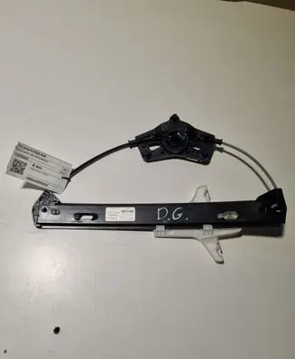 Volkswagen Jetta VII Rear window lifting mechanism without motor 17A839462D