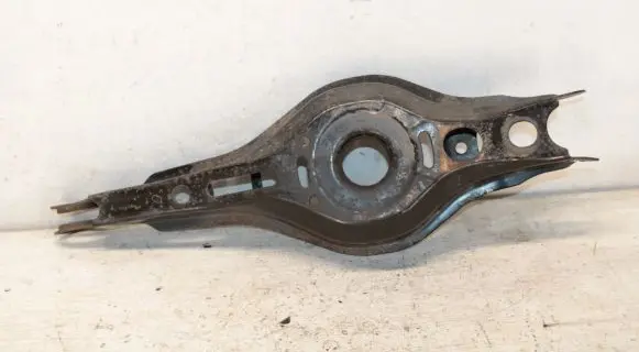 Toyota C-HR I Rear upper control arm/wishbone 9727B