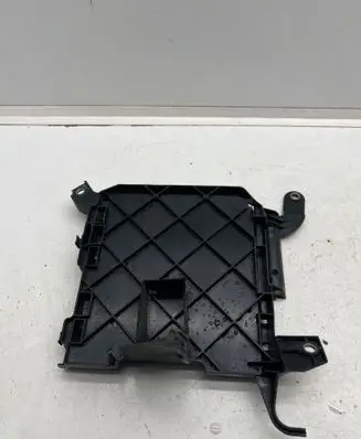 Audi A5 Other engine bay part 8W0907647A
