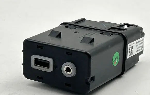 Chrysler Pacifica USB socket connector 68229840AA 53306591 20718501457