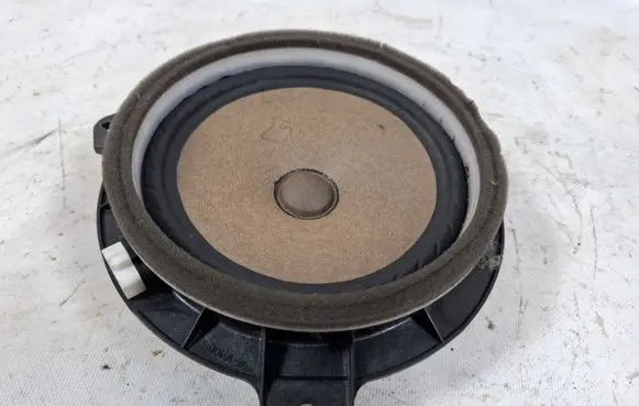 Toyota Corolla Verso AR10 Front door speaker 861600D180