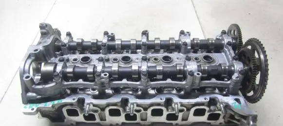 Honda CR-V Engine head 
