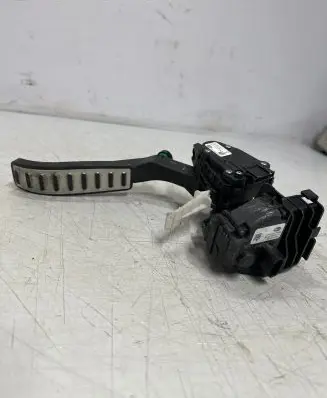 Porsche Cayenne (92A) Accelerator throttle pedal 7P5723507C
