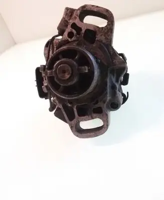 Mazda 323 F Spark distributor T2T57371
