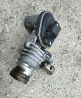 Chrysler Pacifica EGR valve 210040410 000213