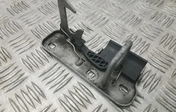 Volkswagen Golf V Engine bonnet/hood lock/latch loop/hook 1K0823480