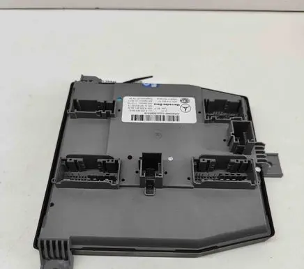 Mercedes-Benz EQC Central body control module A2059013922 A1679026213