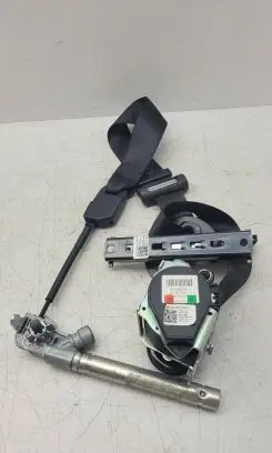 Maserati Ghibli Front seatbelt 627069500