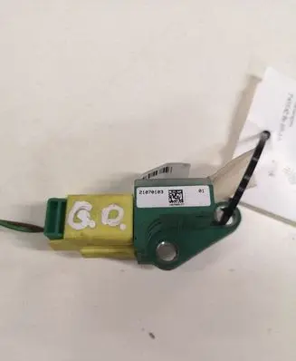 Volkswagen PASSAT B6 Airbag deployment crash/impact sensor 3C0909606 331324