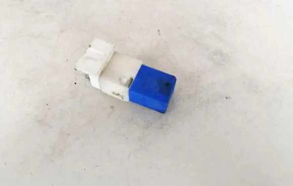Nissan X-Trail T30 Other relay 2523079915