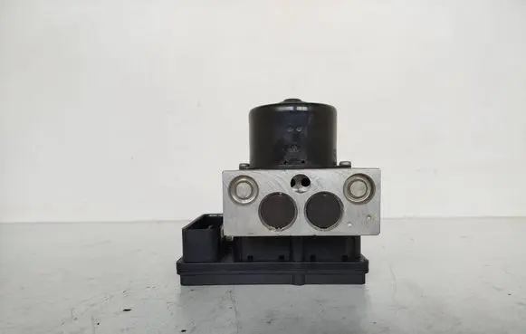 Volvo S60 ABS Pump 30793445 00401396E0 10092504153