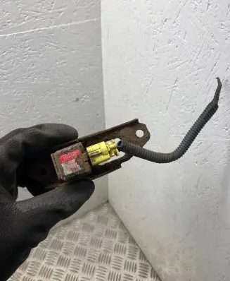 Toyota RAV 4 (XA20) Airbag deployment crash/impact sensor 8917442030