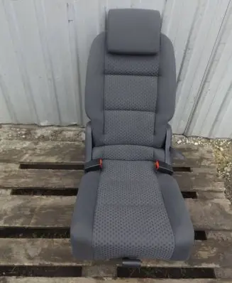 Volkswagen Touran I Rear seat 