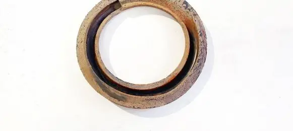 Volvo S70 V70 V70 XC Front coil spring rubber mount 1387907