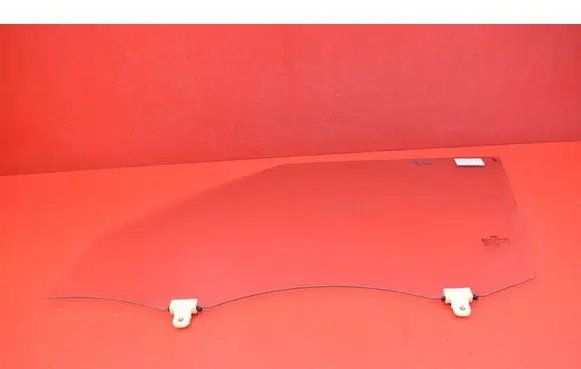 KIA Soul Front door window glass four-door