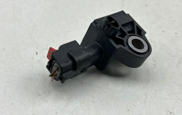 Chrysler Pacifica Airbag deployment crash/impact sensor 68245079AA 53328371
