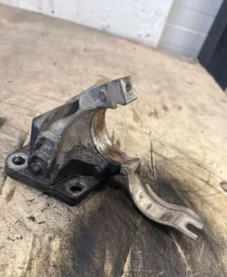 Nissan NV400 Driveshaft support bearing bracket 397748146R