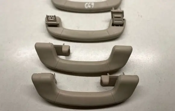 BMW 7 F01 F02 F03 F04 A set of handles for the ceiling 