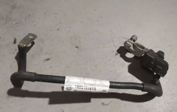 Volkswagen PASSAT B7 Negative earth cable (battery) 1K0915181H 1K09151877
