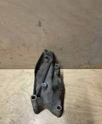 Volkswagen Amarok Engine mounting bracket 03L199307B