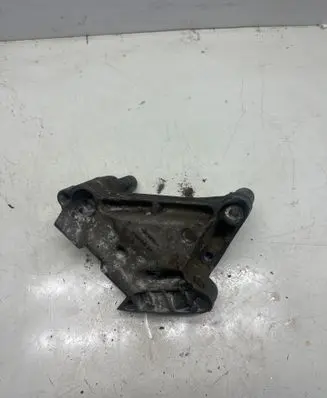 Skoda Superb B8 (3V) Engine mount bracket 04L199207D