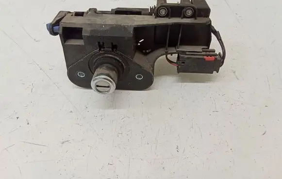 Opel Meriva A Tailgate exterior lock 09183495