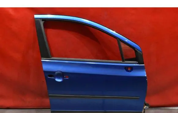 Suzuki SX4 Front door 