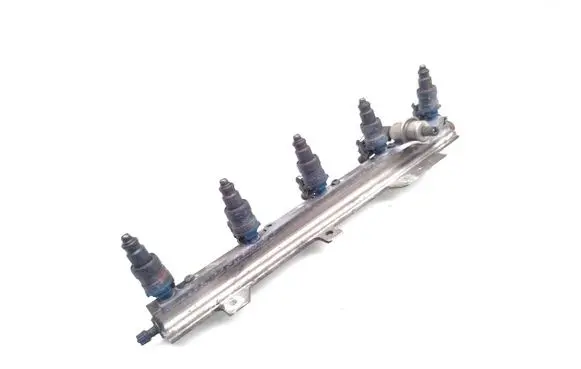 Volvo S70 V70 V70 XC Fuel injectors set 1270570