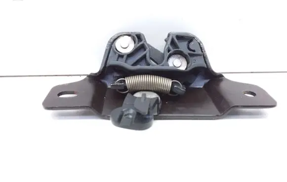 Tailgate/trunk/boot lock/catch/latch