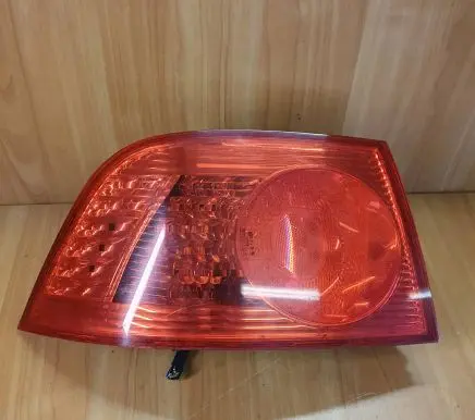 Volkswagen Phaeton Rear/tail lights 333155L