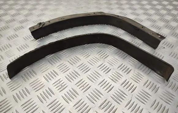 Front bumper lip