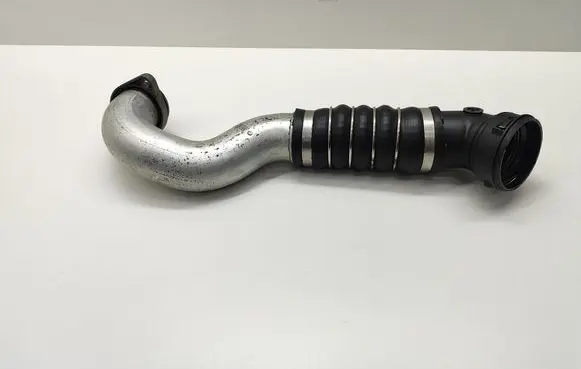 Intercooler hose/pipe