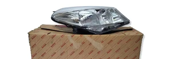 Toyota Yaris Headlight/headlamp 