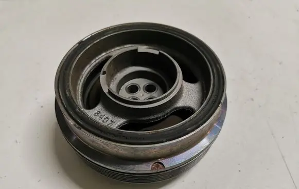 BMW X1 F48 F49 Crankshaft pulley 8669098
