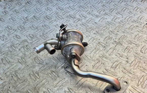 Audi A4 S4 B6 8E 8H EGR valve 078131102F 72256012 079131598B