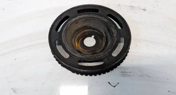 Opel Zafira A Crankshaft pulley 90531581
