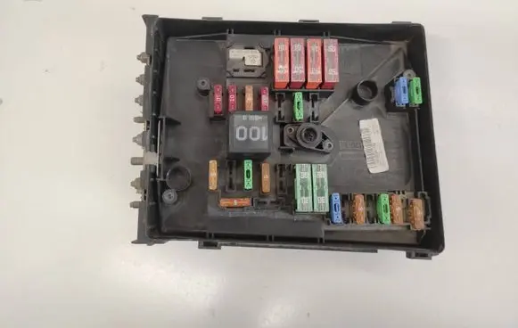 Skoda Octavia Mk2 (1Z) Fuse module 1K0937125A 1D180406