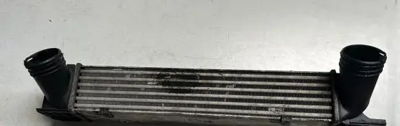 BMW 3 E90 E91 Intercooler air channel guide 