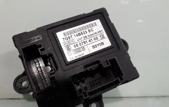 Volvo V70 Door control unit/module 0507914102