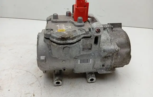 Lexus RX 450H Air conditioning (A/C) compressor (pump) 0422000464