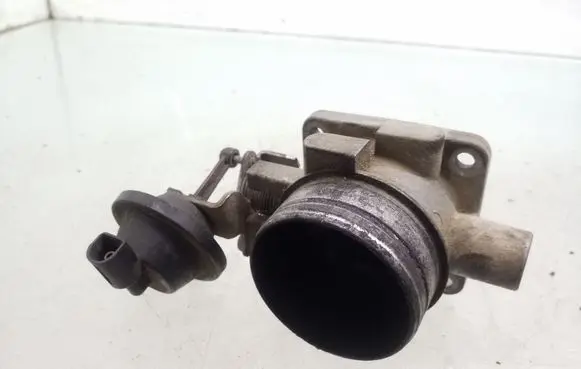 Volkswagen Caddy Throttle valve