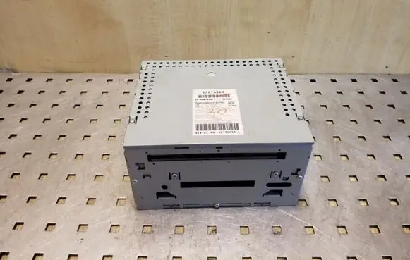 Peugeot 4007 CD/DVD changer 8701A364 DY6MW7U595