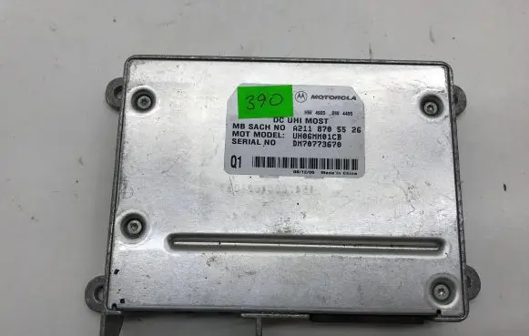 Mercedes-Benz CLS C219 Bluetooth control unit module A2118705522 UH06MM01CB DM70773670