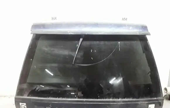 Land Rover Range Rover P38A Opening tailgate glass 