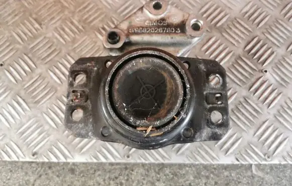 Peugeot 308 Engine mount bracket 9682026780